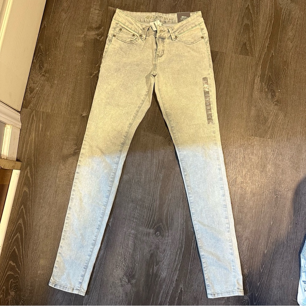 Wet Seal. 7 Long. NWT.